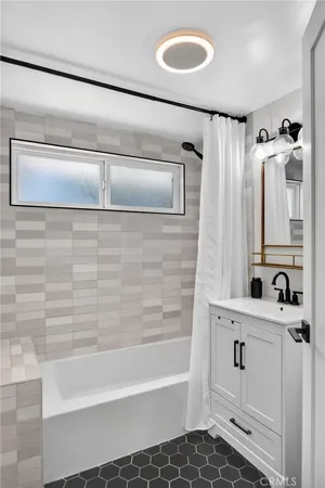 $898,000 | 20223 Jersey Avenue, Lakewood, CA 90715