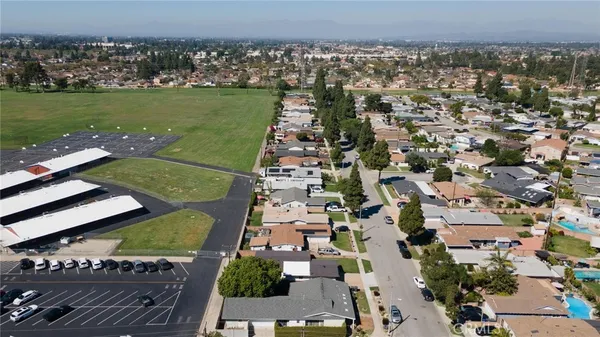 $898,000 | 20223 Jersey Avenue, Lakewood, CA 90715