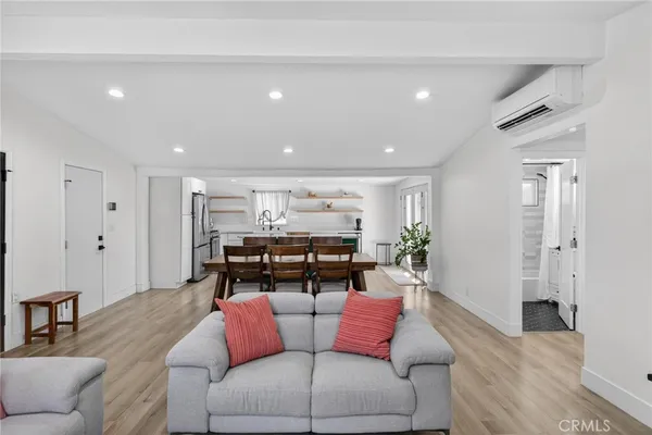 $898,000 | 20223 Jersey Avenue, Lakewood, CA 90715