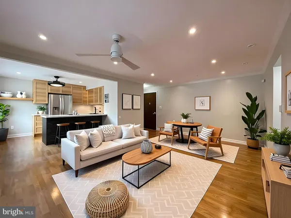 $2,600 | 2725 39th Street Northwest, Unit 209, Washington, DC 20007