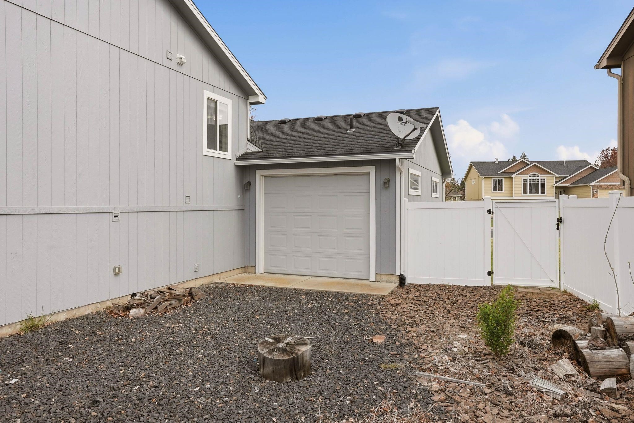 418 Parker Drive Colbert, WA 99005 - Photo 2 of 48