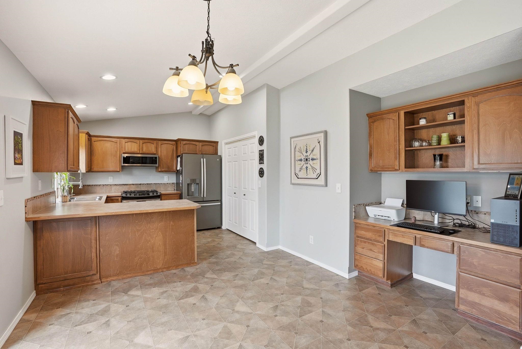 418 Parker Drive Colbert, WA 99005 - Photo 9 of 48