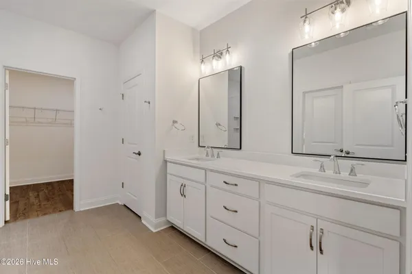 $574,500 | 564 Hearthside Drive Southeast, Bolivia, NC 28422