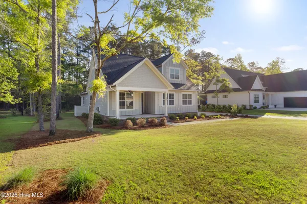 $574,500 | 564 Hearthside Drive Southeast, Bolivia, NC 28422