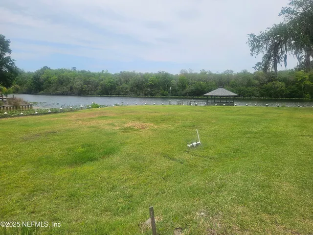 $1,150,000 | 435 Lake Asbury Drive, Green Cove Springs, FL 32043