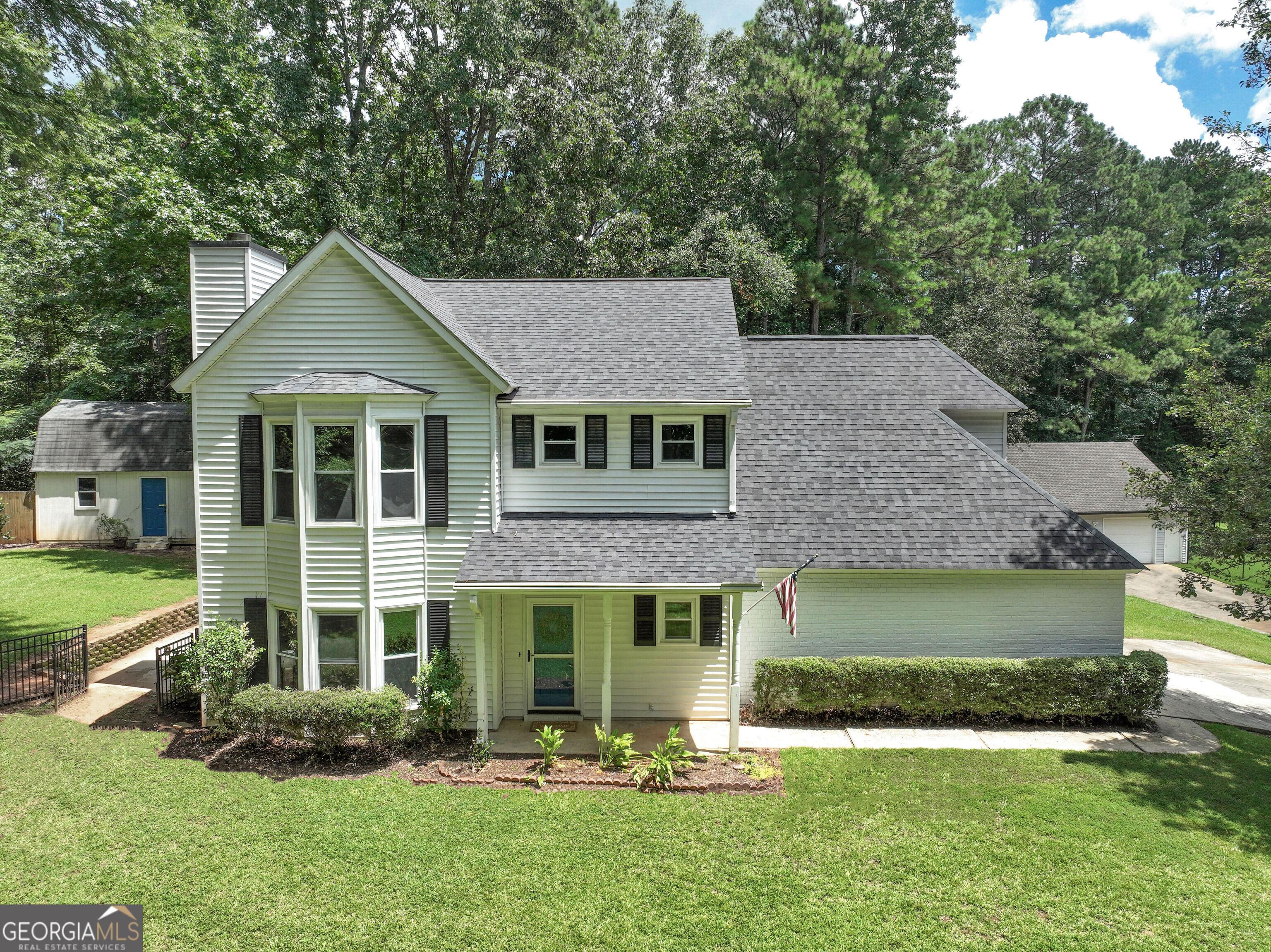 1359 Fischer Road Sharpsburg, GA 30277 - Photo 2 of 59 Gallery Image 2