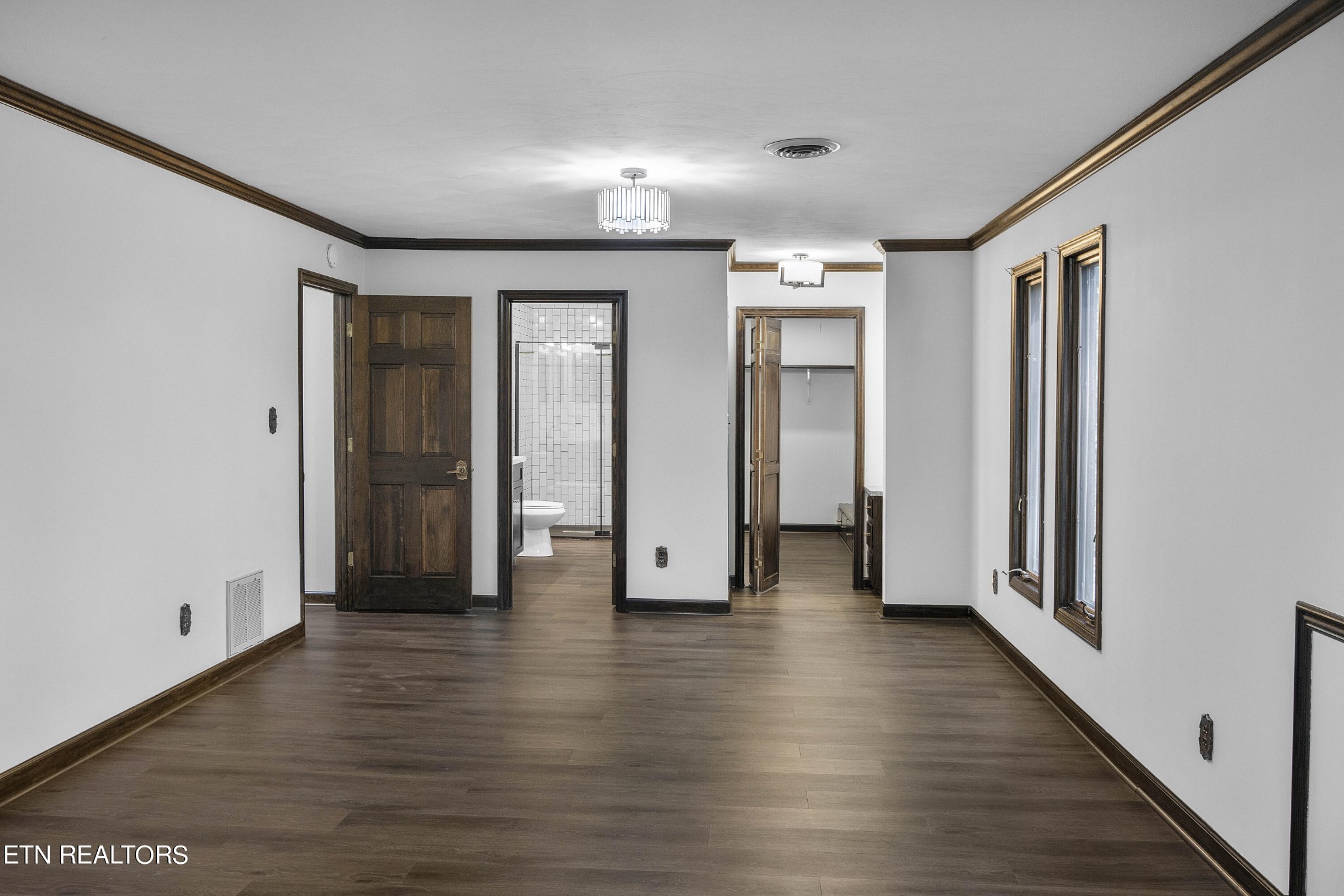 156 Hendrix Drive Oak Ridge, TN 37830 - Photo 20 of 34 a view of empty room with wooden floor