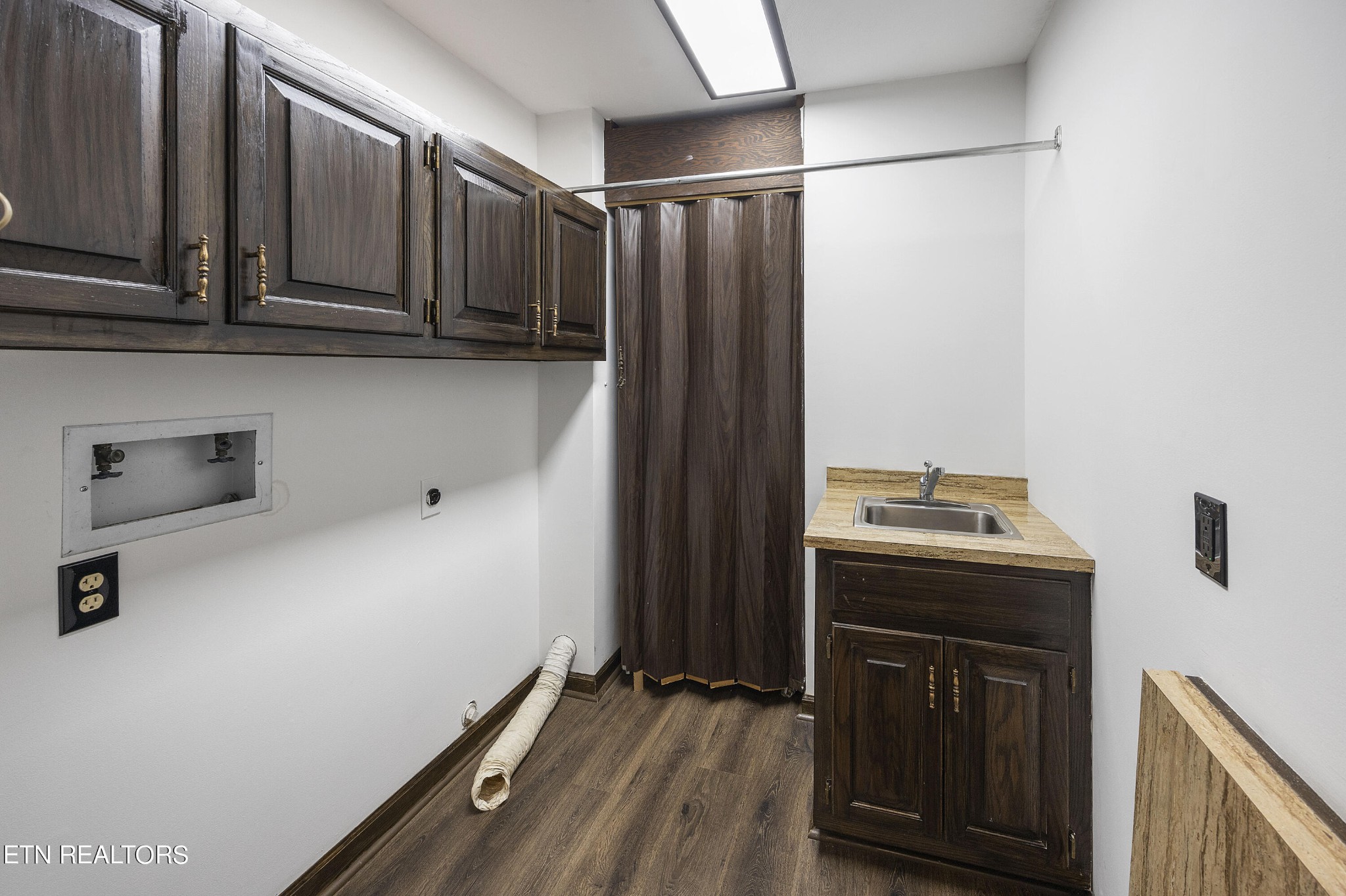 156 Hendrix Drive Oak Ridge, TN 37830 - Photo 28 of 34 a kitchen with stainless steel appliances a stove and a refrigerator