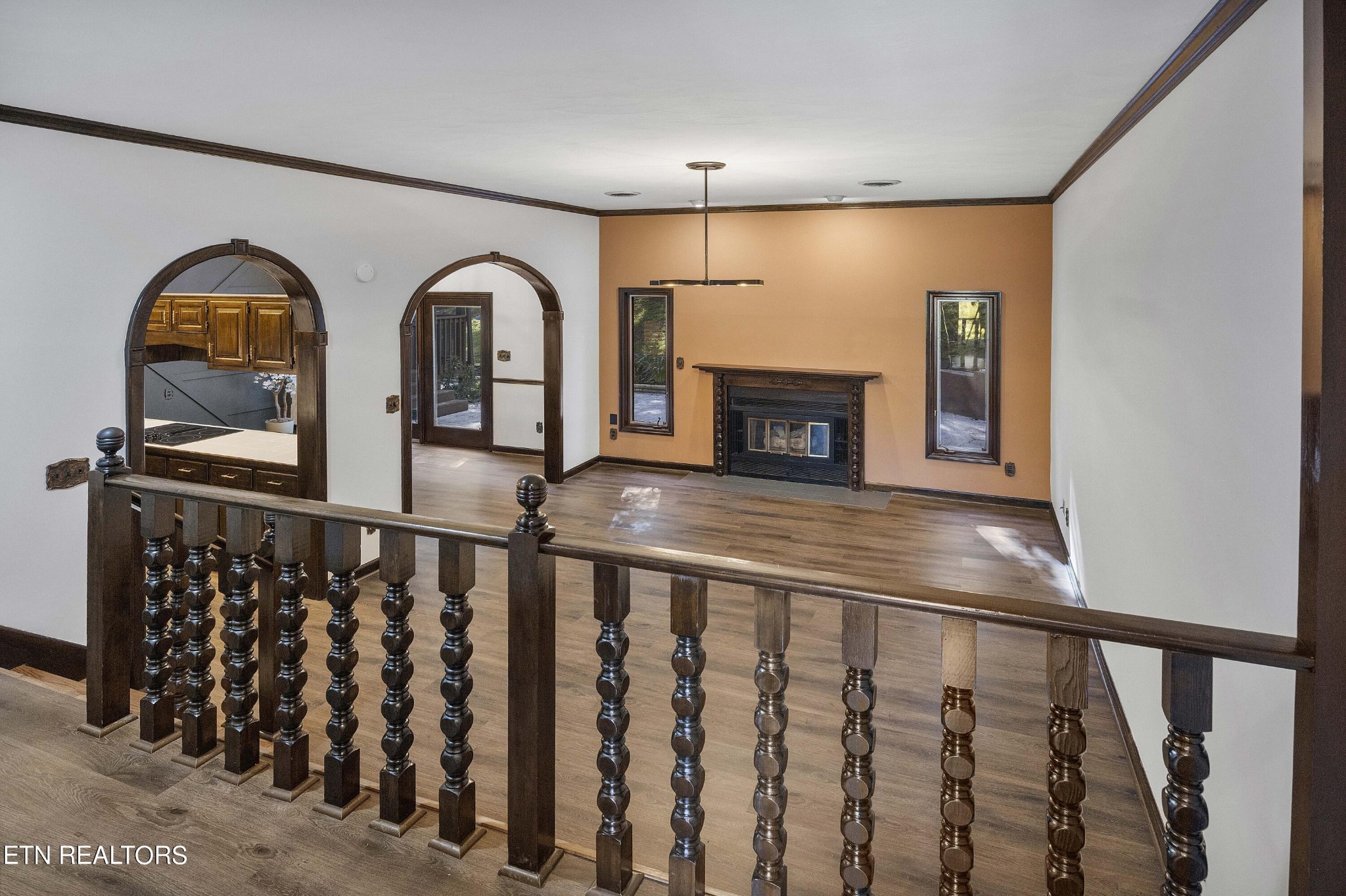 156 Hendrix Drive Oak Ridge, TN 37830 - Photo 4 of 34 a view of entryway with wooden floor and front door