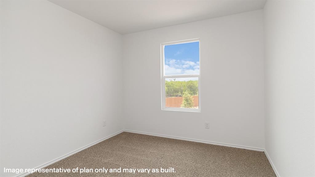 1711 Potomac Lane Blue Ridge, TX 75424 - Photo 2 of 26 an empty room with a window