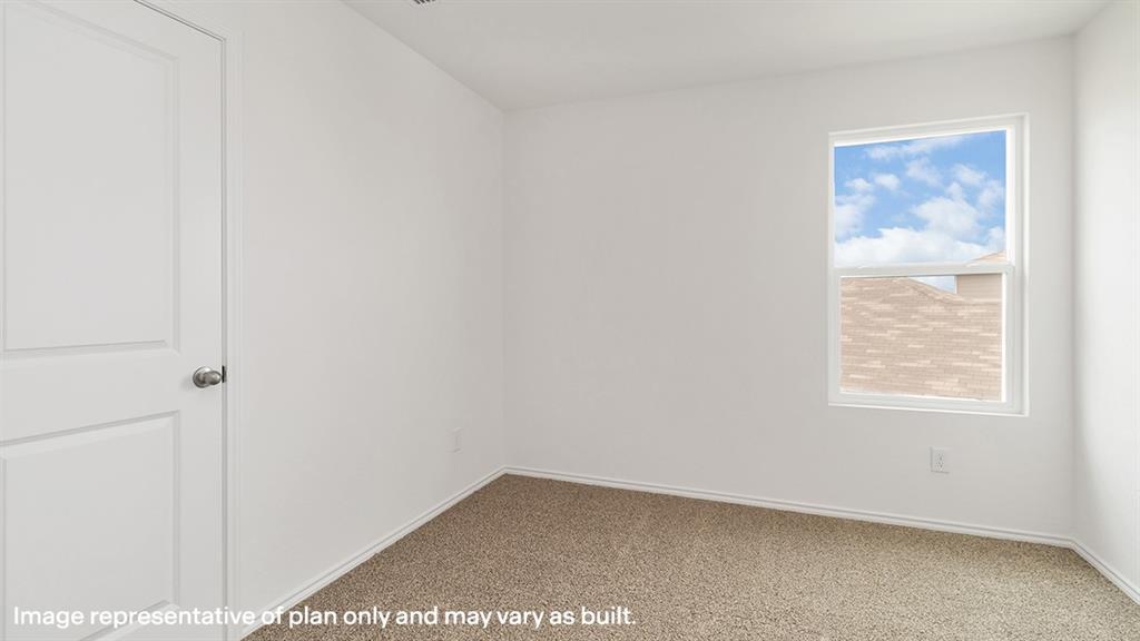 1711 Potomac Lane Blue Ridge, TX 75424 - Photo 6 of 26 an empty room with a window