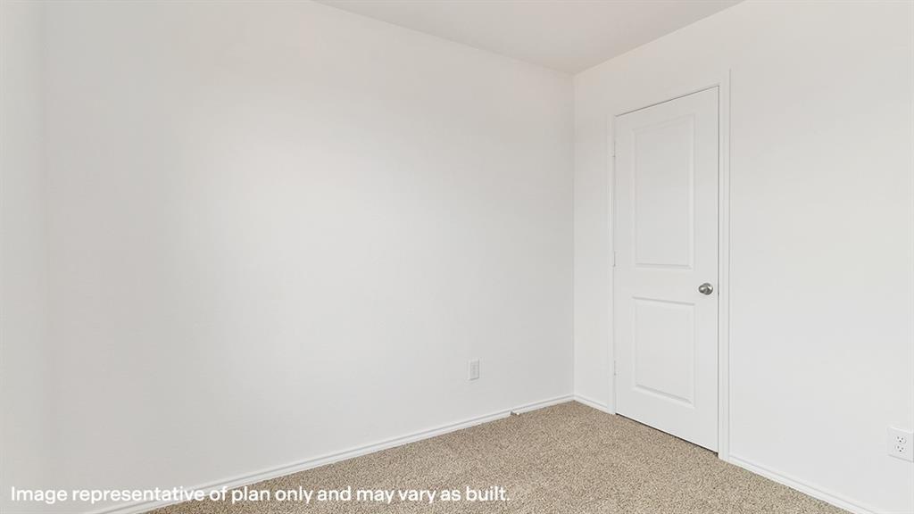 1711 Potomac Lane Blue Ridge, TX 75424 - Photo 7 of 26 a view of an empty room