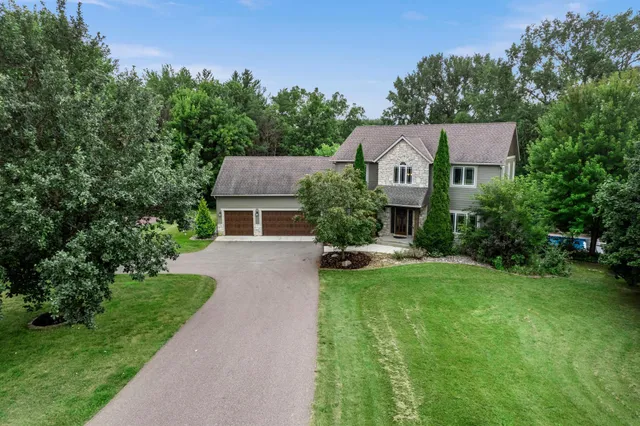 $875,000 | 13599 Stonebrooke Curve, Shakopee, MN 55379