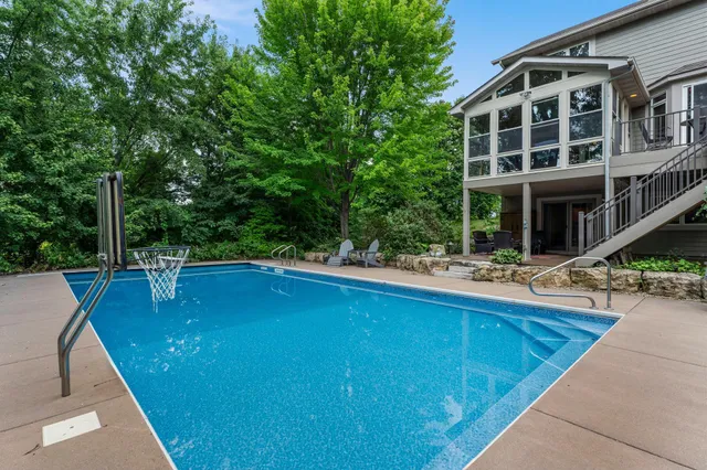 $875,000 | 13599 Stonebrooke Curve, Shakopee, MN 55379