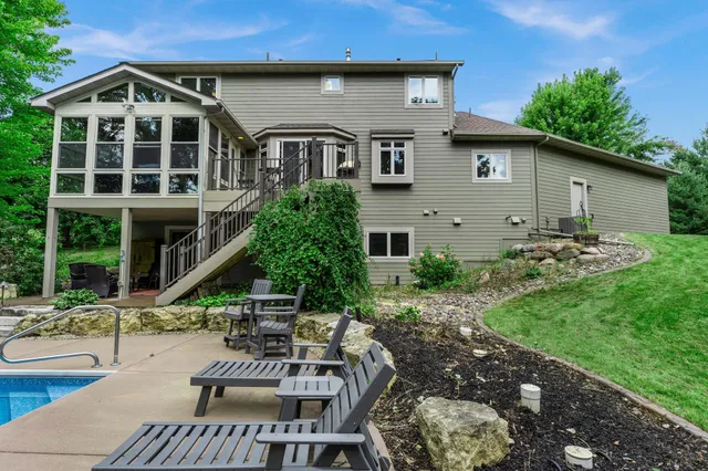 $875,000 | 13599 Stonebrooke Curve, Shakopee, MN 55379