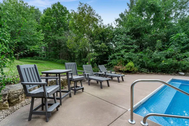 $875,000 | 13599 Stonebrooke Curve, Shakopee, MN 55379