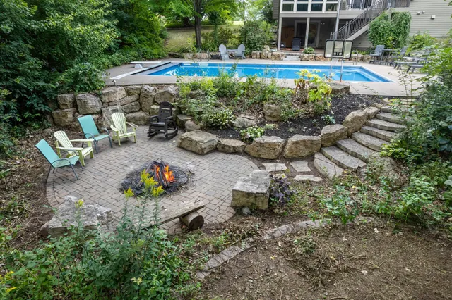 $875,000 | 13599 Stonebrooke Curve, Shakopee, MN 55379