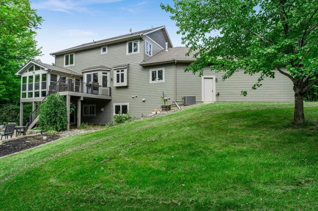 $875,000 | 13599 Stonebrooke Curve, Shakopee, MN 55379