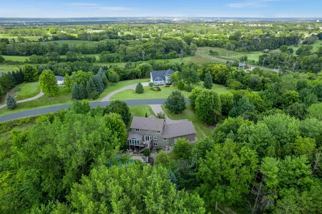 $875,000 | 13599 Stonebrooke Curve, Shakopee, MN 55379