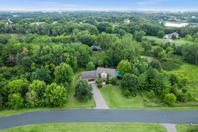 $875,000 | 13599 Stonebrooke Curve, Shakopee, MN 55379