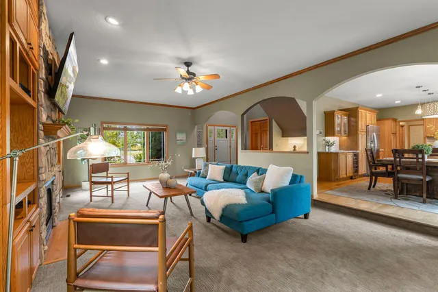 $875,000 | 13599 Stonebrooke Curve, Shakopee, MN 55379