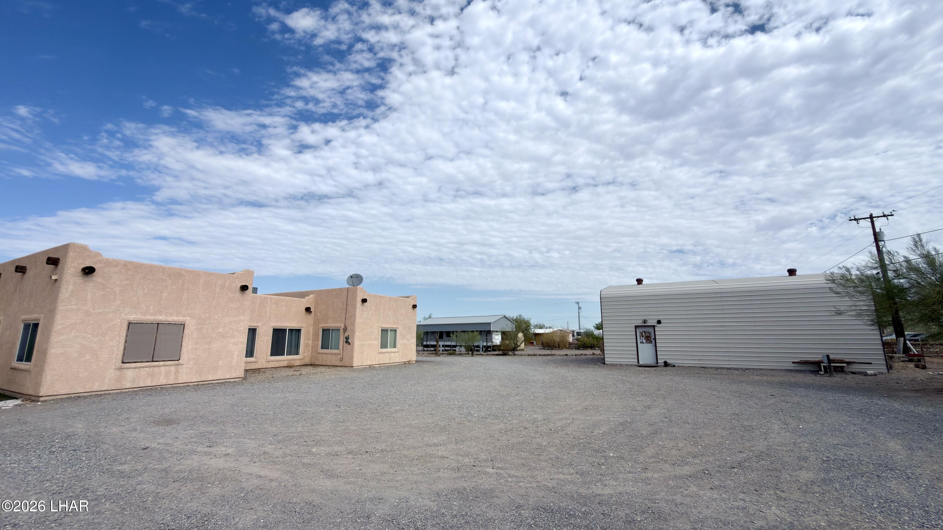 425 Rd Runner Avenue Quartzsite, AZ 85346 - Photo 6 of 53 IMG_8807