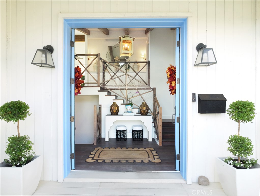 207 South Poinsettia Avenue Manhattan Beach, CA 90266 - Photo 3 of 12