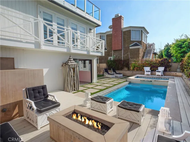 $7,950,000 | 207 South Poinsettia Avenue, Manhattan Beach, CA 90266