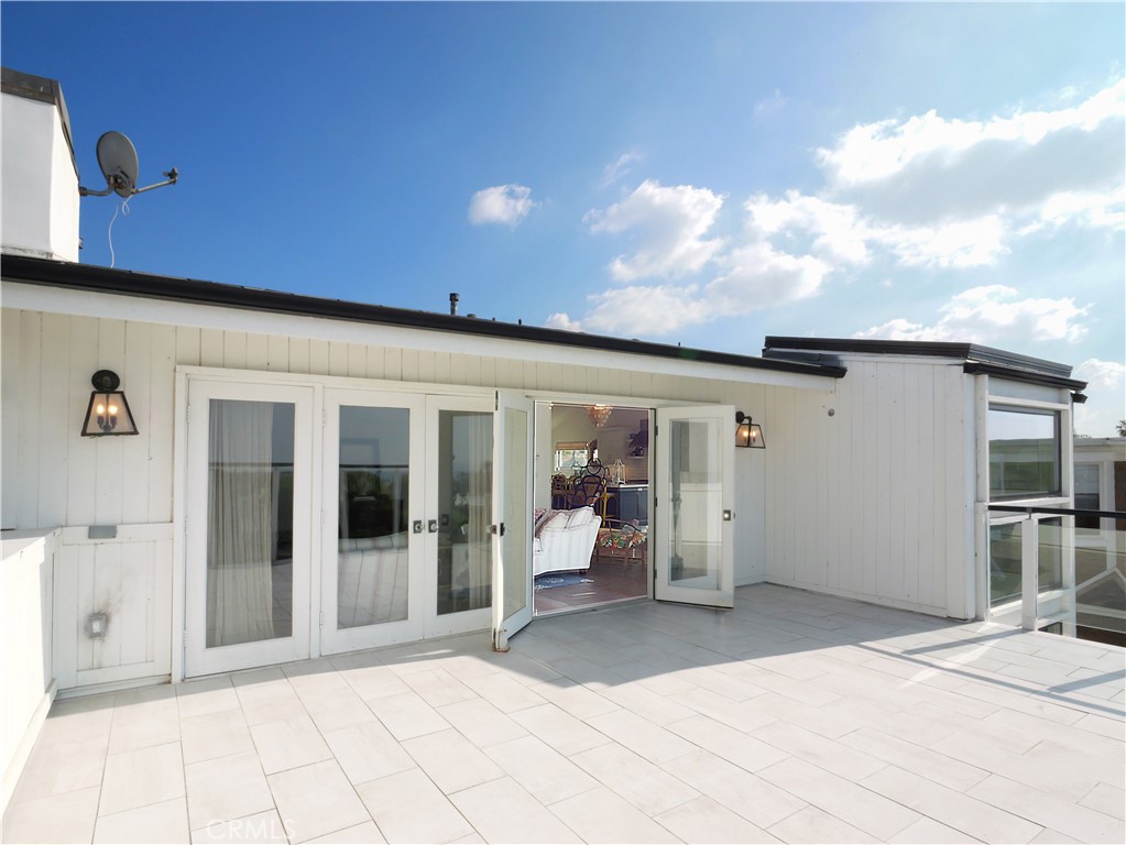 207 South Poinsettia Avenue Manhattan Beach, CA 90266 - Photo 10 of 12