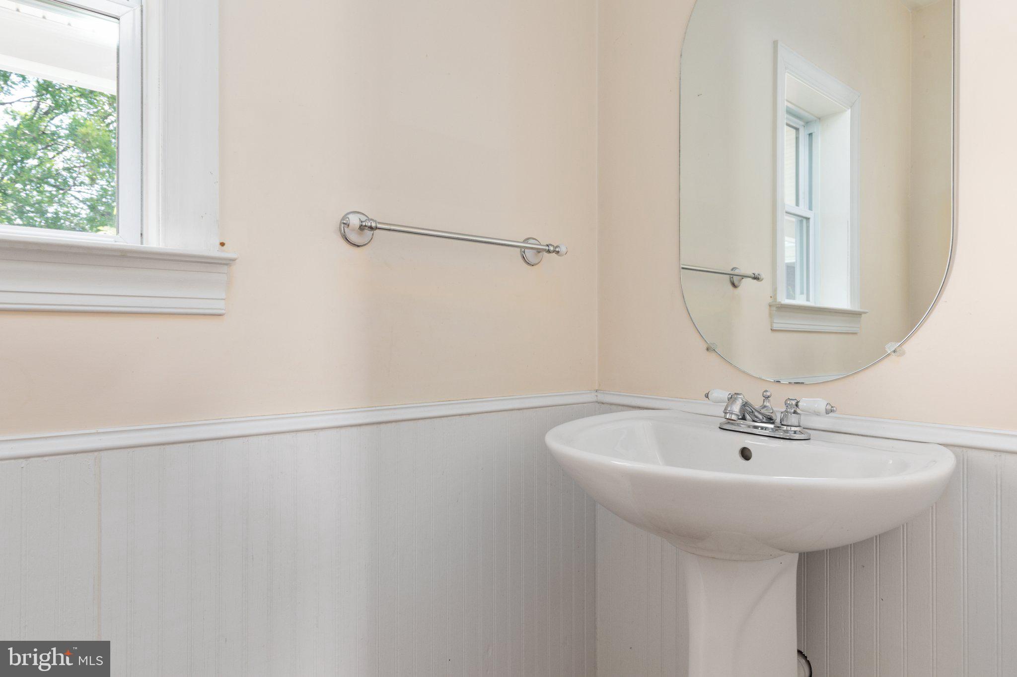 2930 Long Meadow Road Middletown, VA 22645 - Photo 24 of 60 Half bath on main level