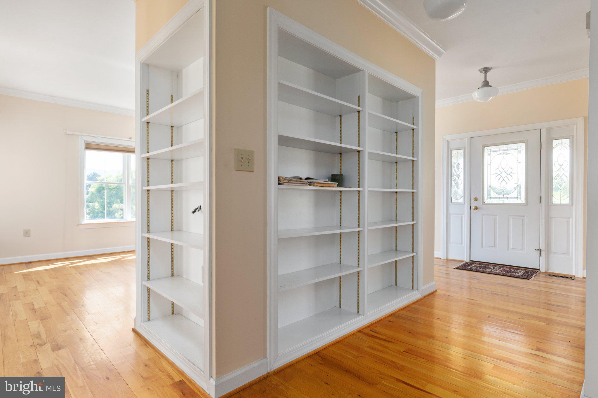 2930 Long Meadow Road Middletown, VA 22645 - Photo 26 of 60 Built-ins