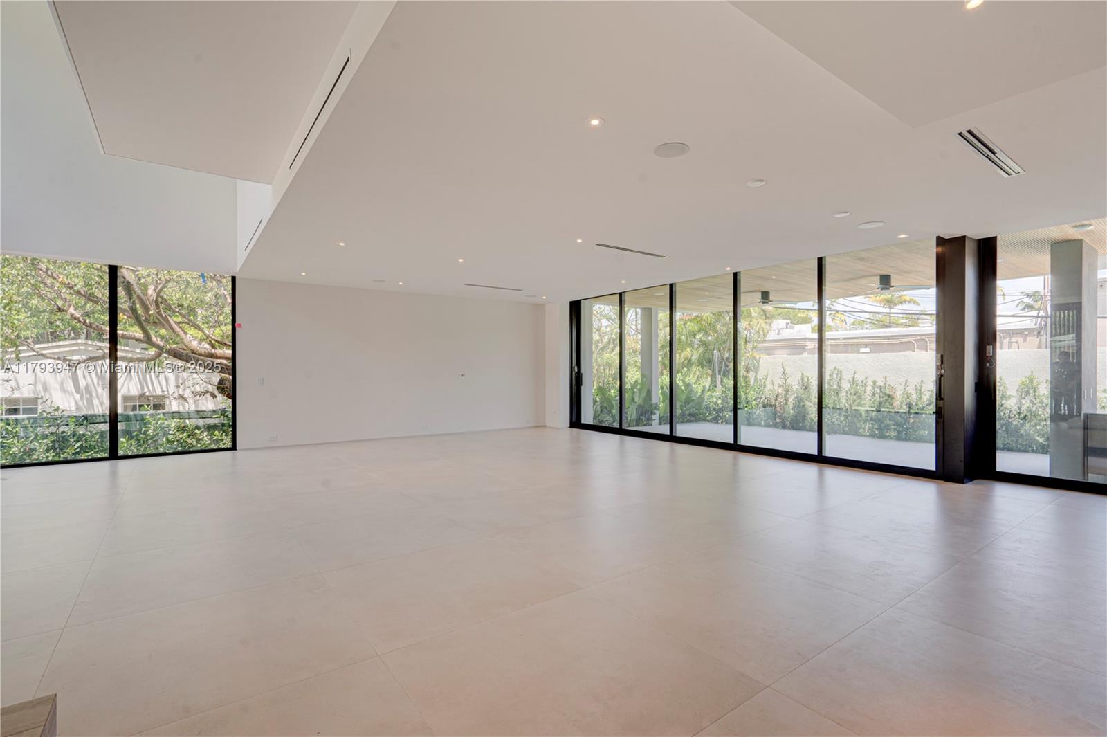 735 Fernwood Road Key Biscayne, FL 33149 - Photo 15 of 71