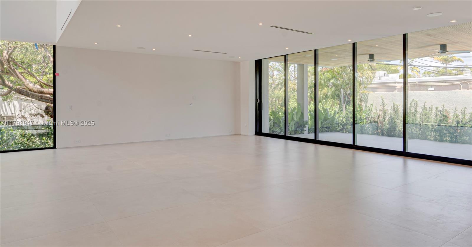 735 Fernwood Road Key Biscayne, FL 33149 - Photo 16 of 71