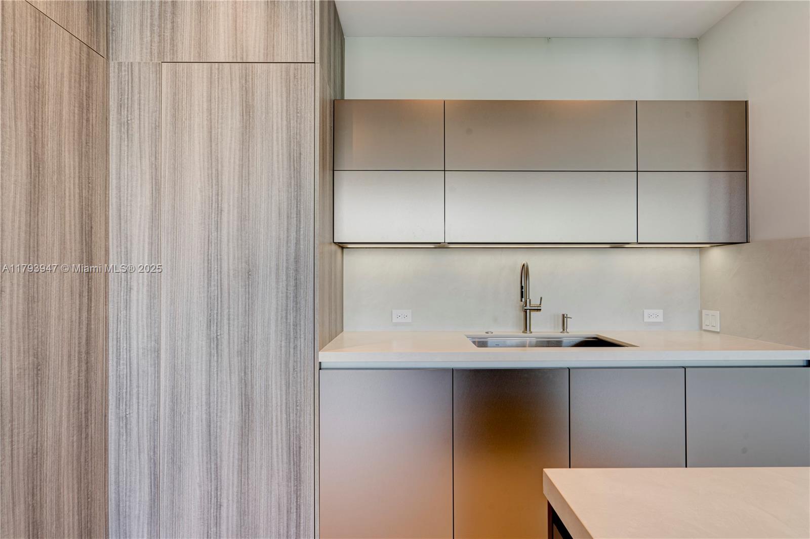 735 Fernwood Road Key Biscayne, FL 33149 - Photo 23 of 71