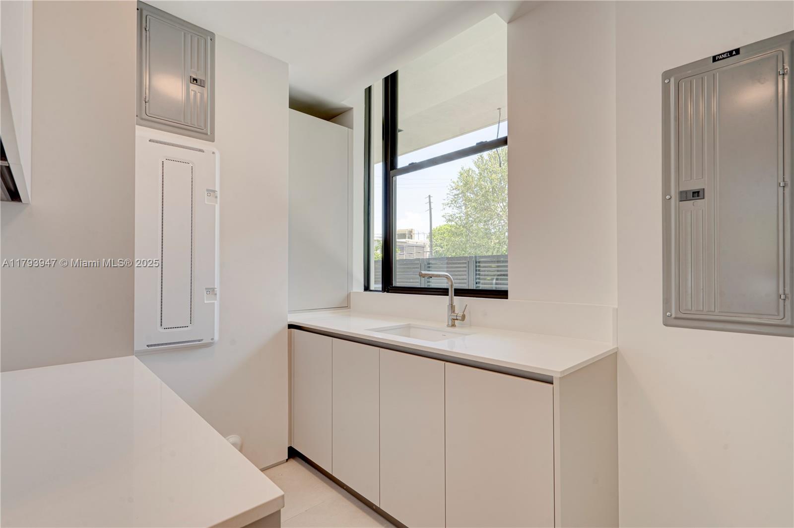 735 Fernwood Road Key Biscayne, FL 33149 - Photo 28 of 71