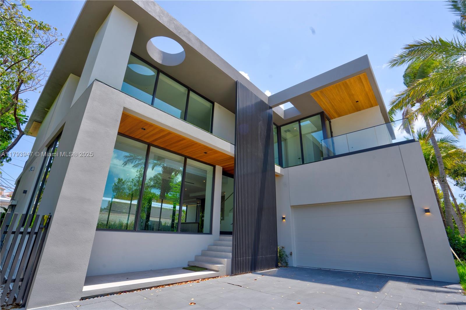 735 Fernwood Road Key Biscayne, FL 33149 - Photo 3 of 71