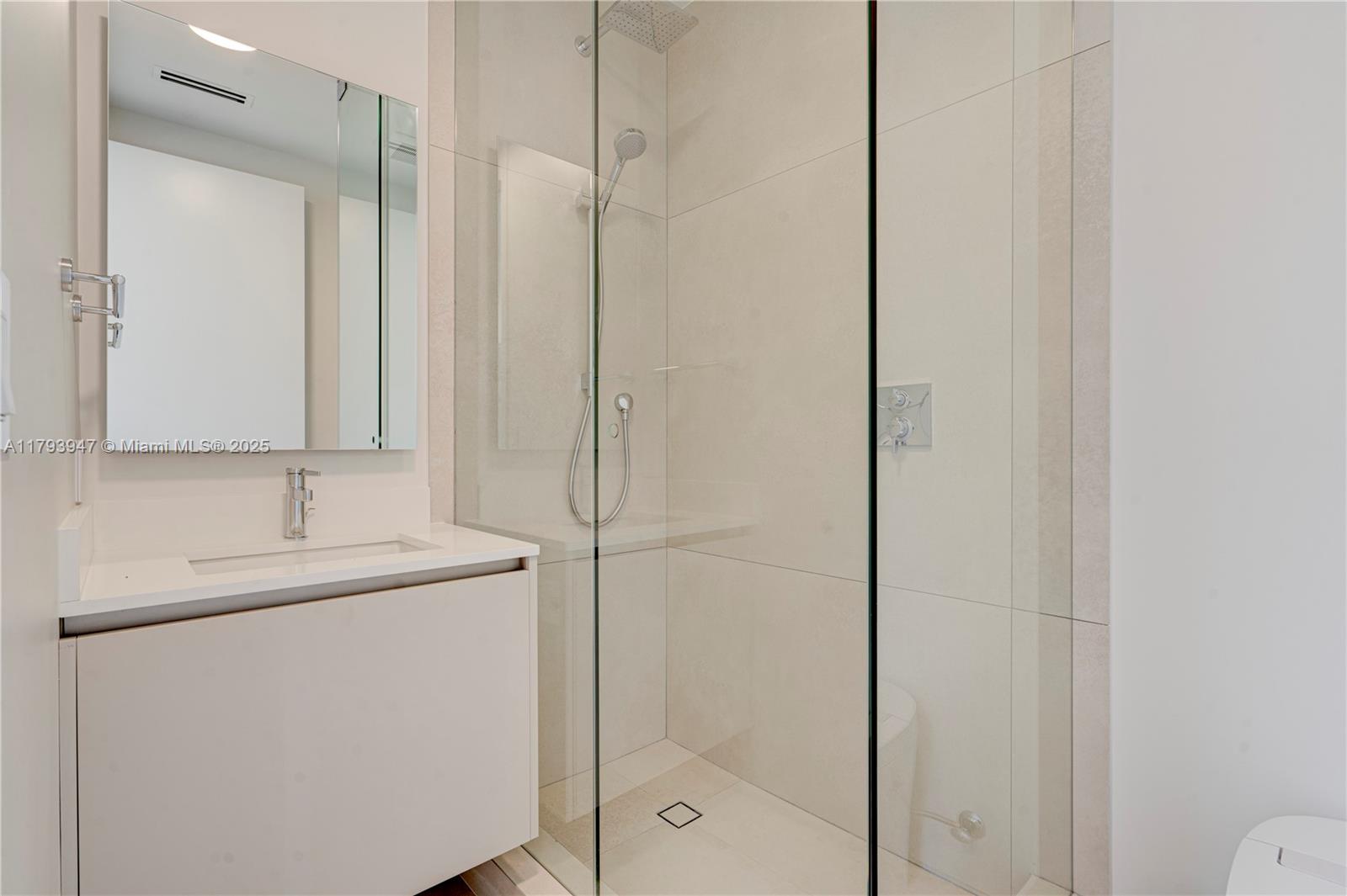 735 Fernwood Road Key Biscayne, FL 33149 - Photo 33 of 71