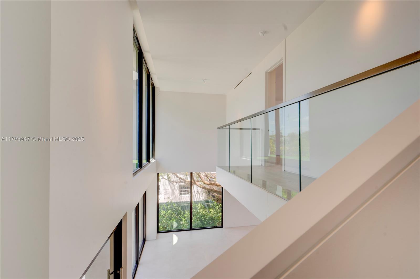 735 Fernwood Road Key Biscayne, FL 33149 - Photo 38 of 71