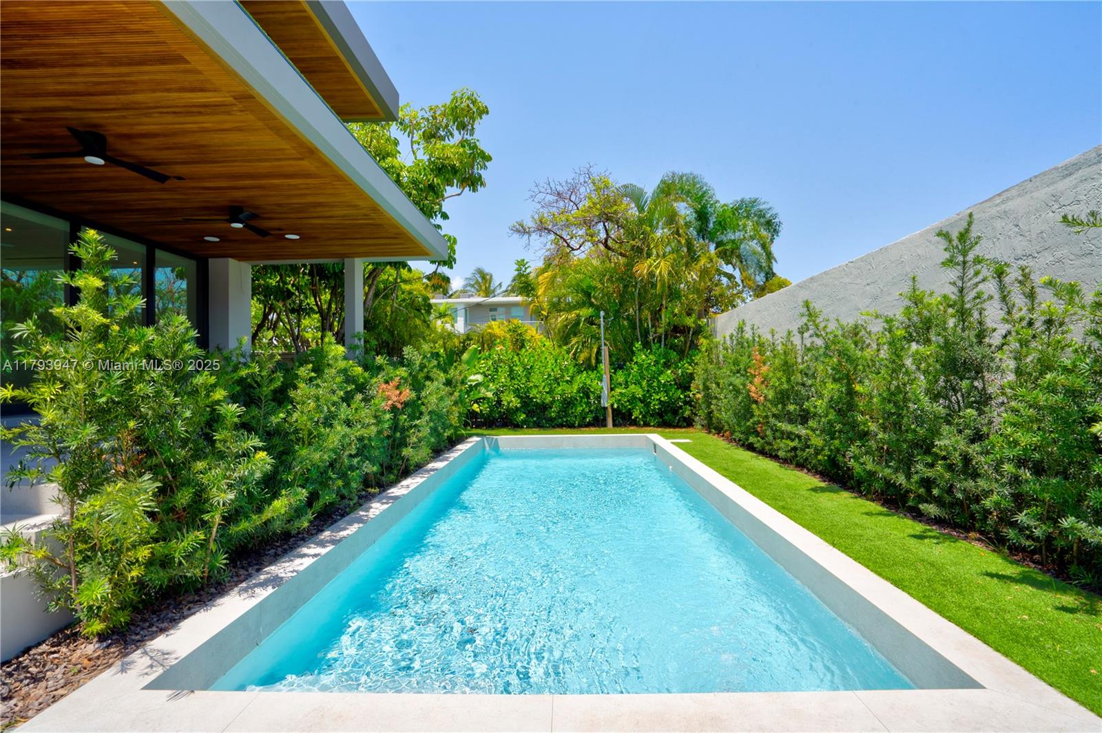 735 Fernwood Road Key Biscayne, FL 33149 - Photo 5 of 71