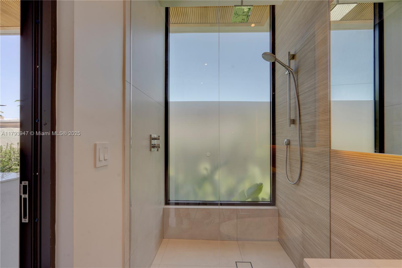 735 Fernwood Road Key Biscayne, FL 33149 - Photo 9 of 71