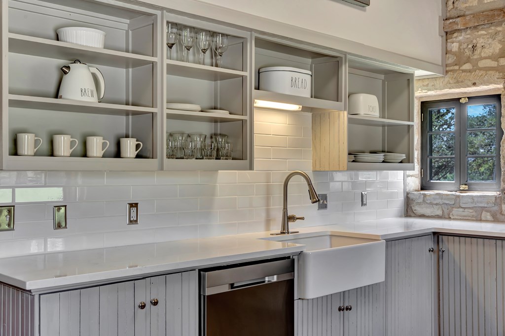 268 Marschall Creek Road Fredericksburg, TX 78624 - Photo 14 of 77