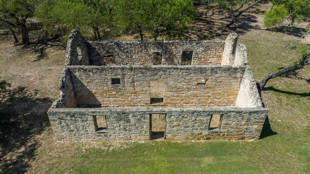 268 Marschall Creek Road Fredericksburg, TX 78624 - Photo 67 of 77