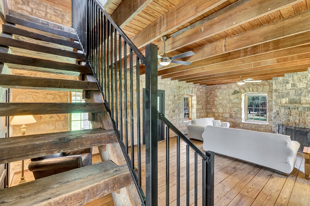 268 Marschall Creek Road Fredericksburg, TX 78624 - Photo 10 of 77