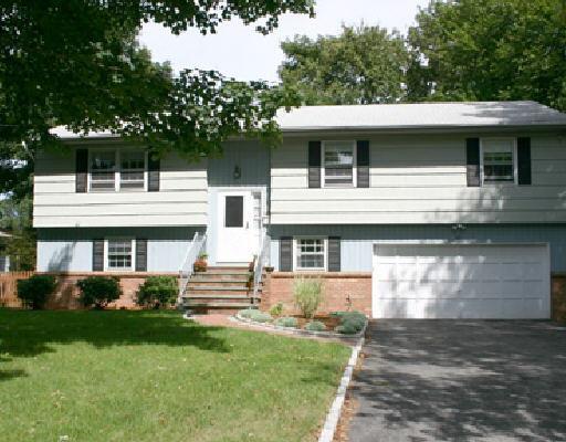 12 Janice Road Stamford, CT 06905 - Photo 1 of 1