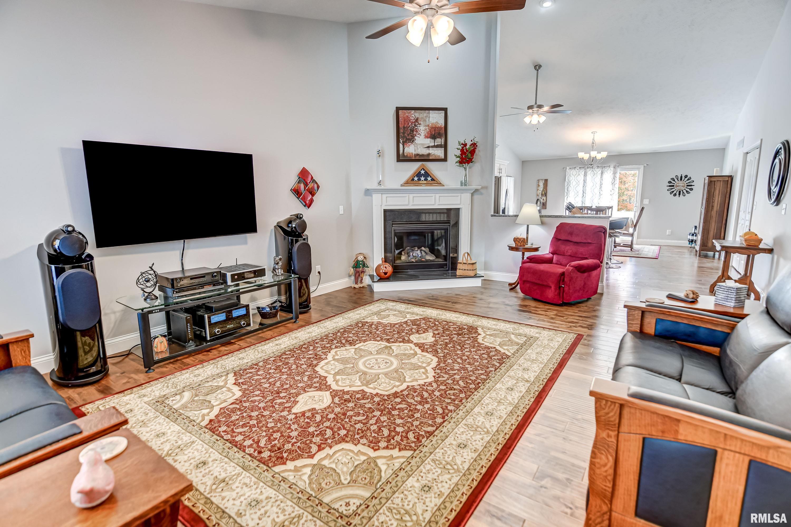 1518 Dearborn Drive Springfield, IL 62711 - Photo 3 of 34
