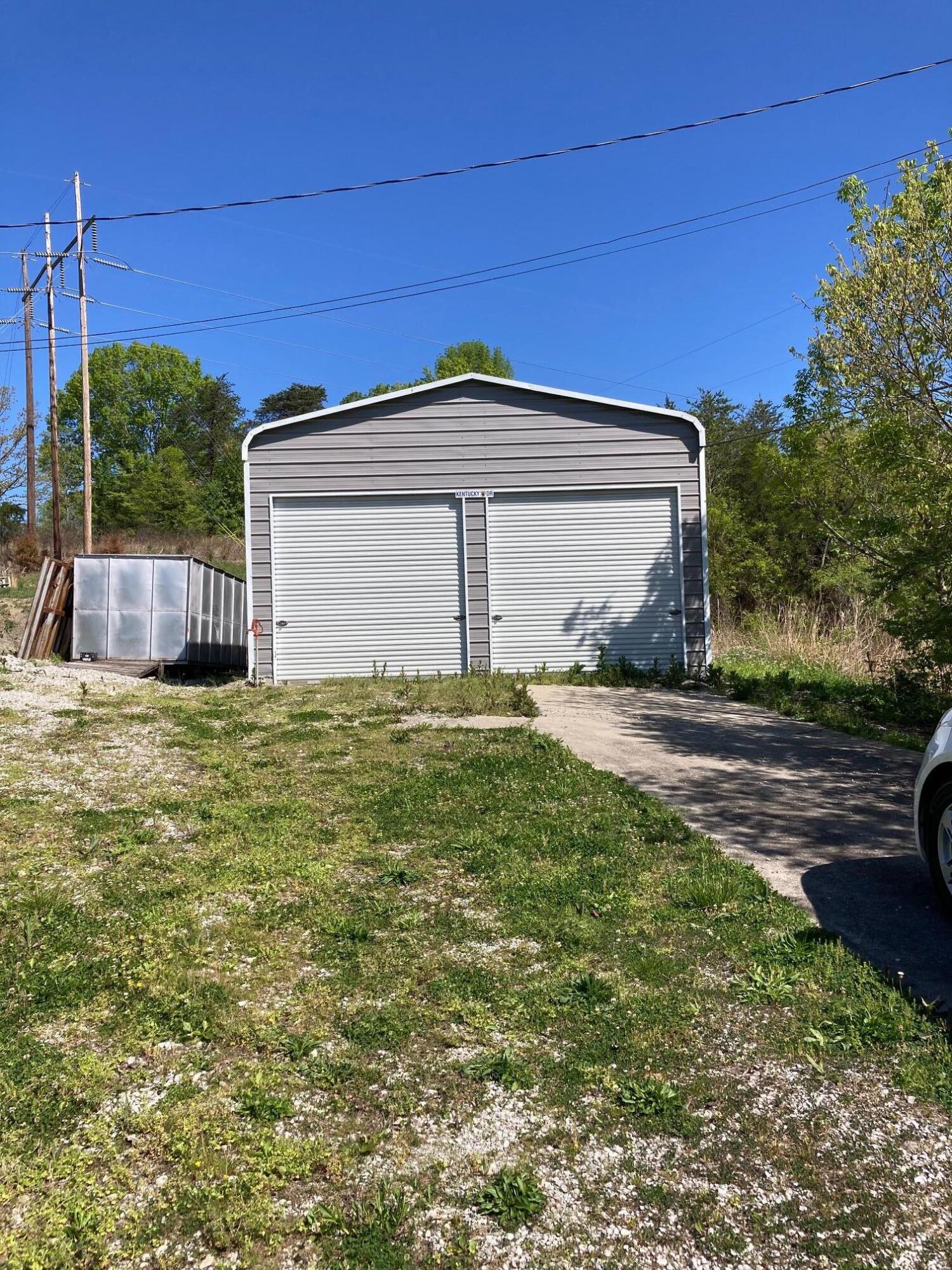 172 Caney Branch Road Burnside, KY 42519 - Photo 2 of 20 IMG_0838