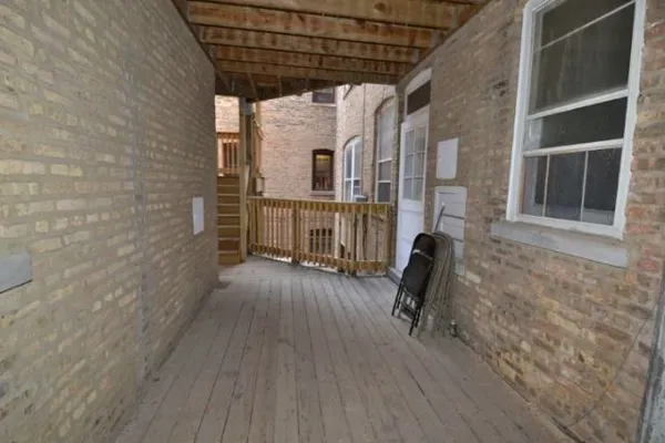 $2,000 | 5023 North Winchester Avenue, Unit 1, Chicago, IL 60640