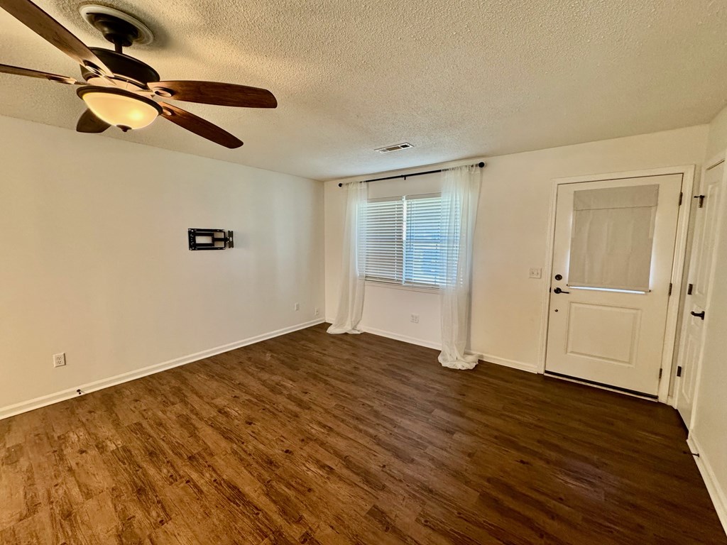 1120 Dean Church Road Ozark, AL 36360 - Photo 5 of 17 Gallery Image 5