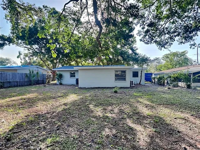 $1,789 | 10916 North 14th Street, Tampa, FL 33612