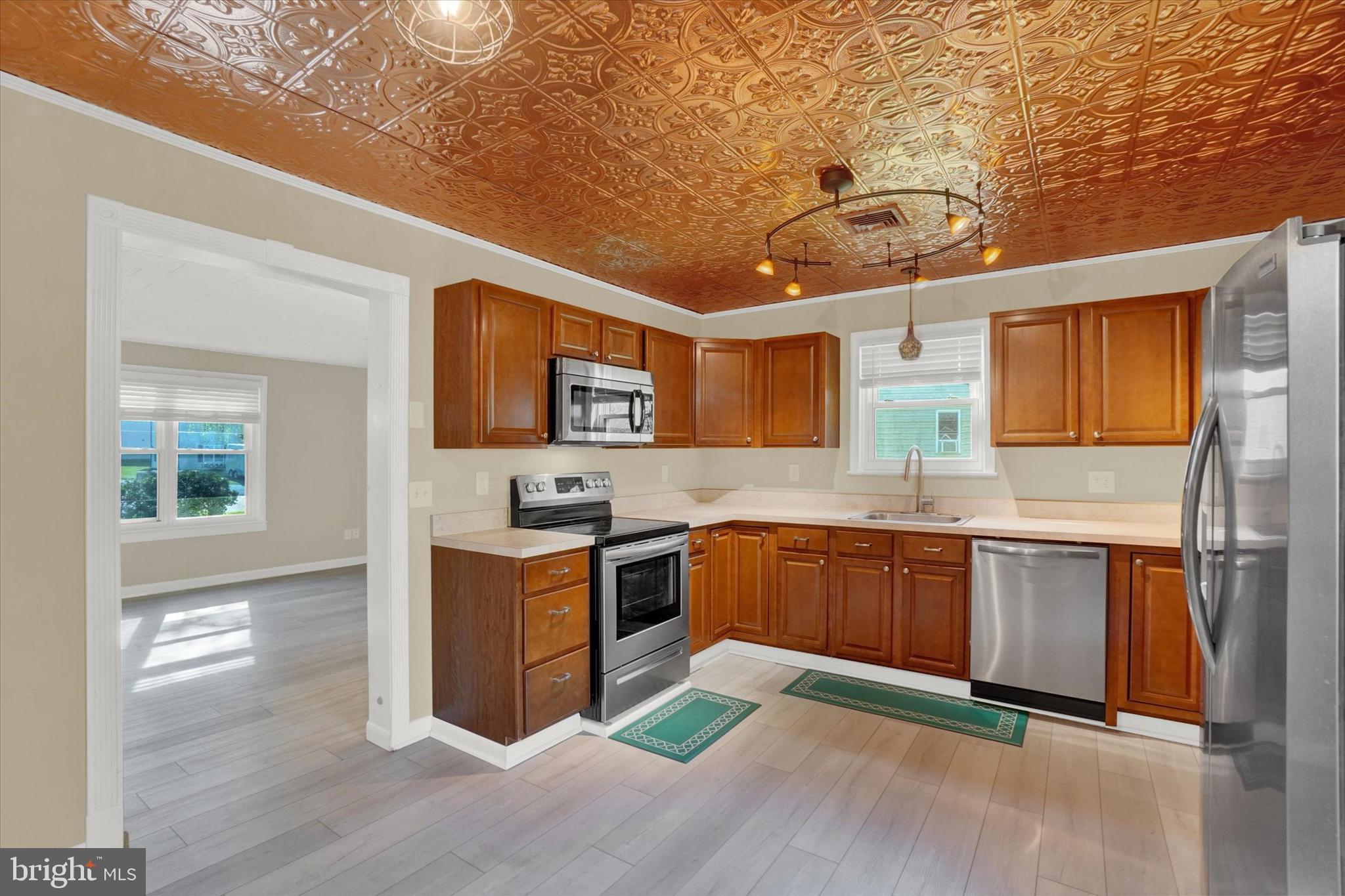 3114 Galaxy Road Dover, PA 17315 - Photo 7 of 25 Gallery Image 7